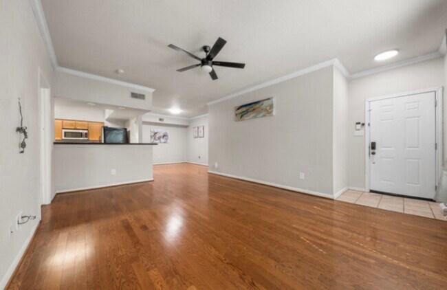 Foto del edificio - 2255 Braeswood Park Dr