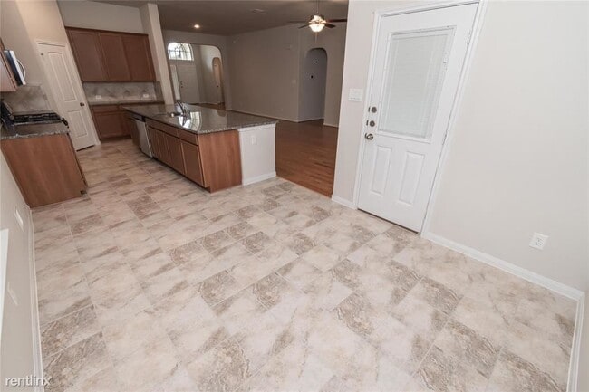 Building Photo - 3 br, 2 bath House - 7418 Windsor View Dr