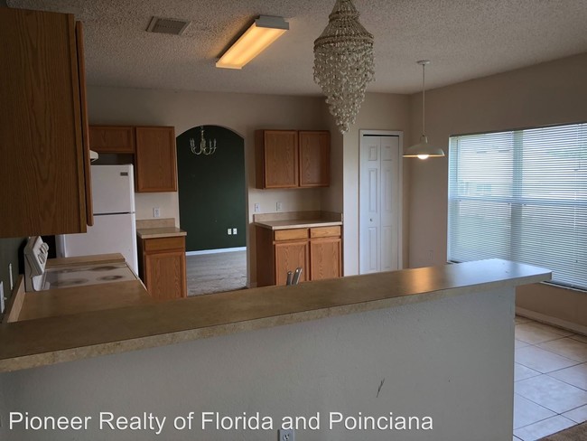 Building Photo - 4 br, 2.5 bath House - 405 Danube Drive
