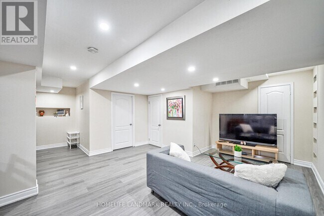 Photo du bâtiment - 6 Stonebridge Blvd