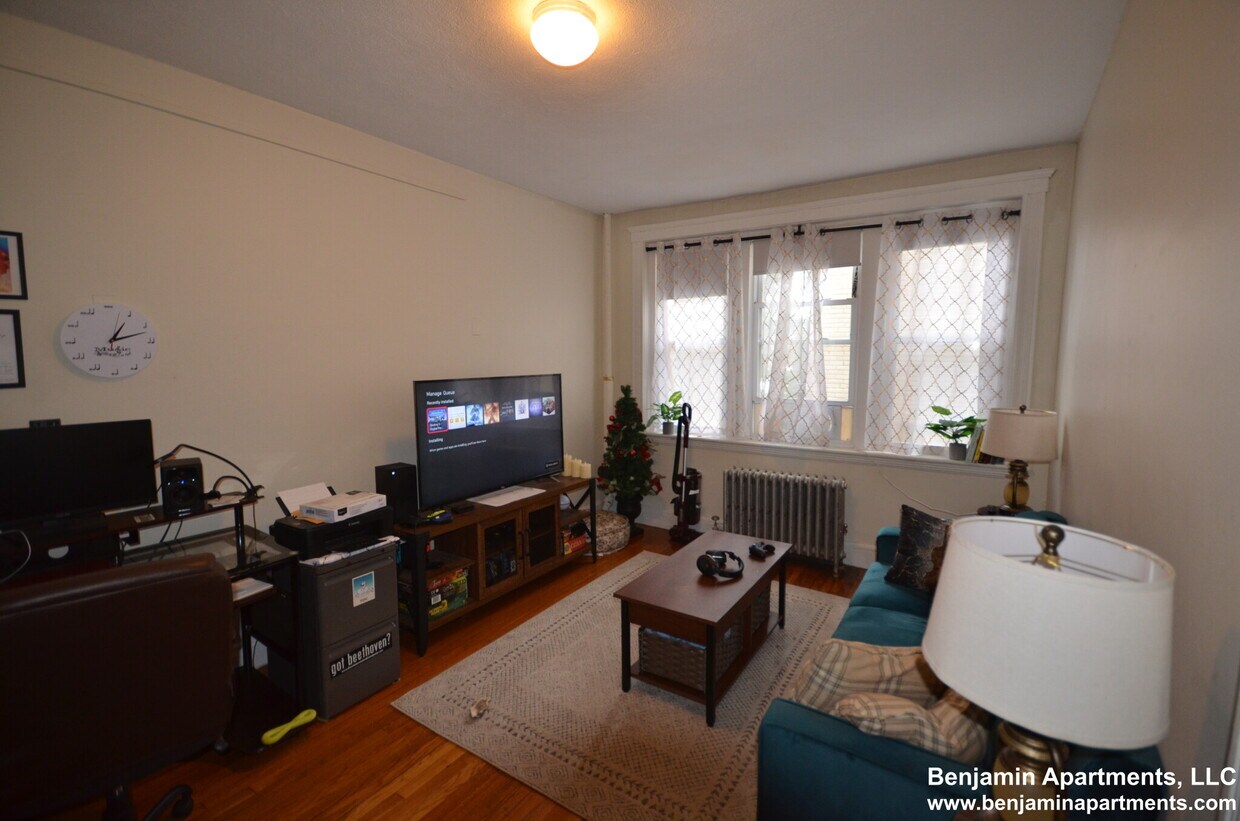 Foto principal - 1782 Commonwealth Ave