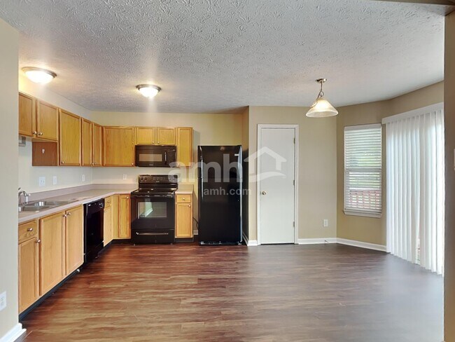Foto del edificio - 1437 Linden Way