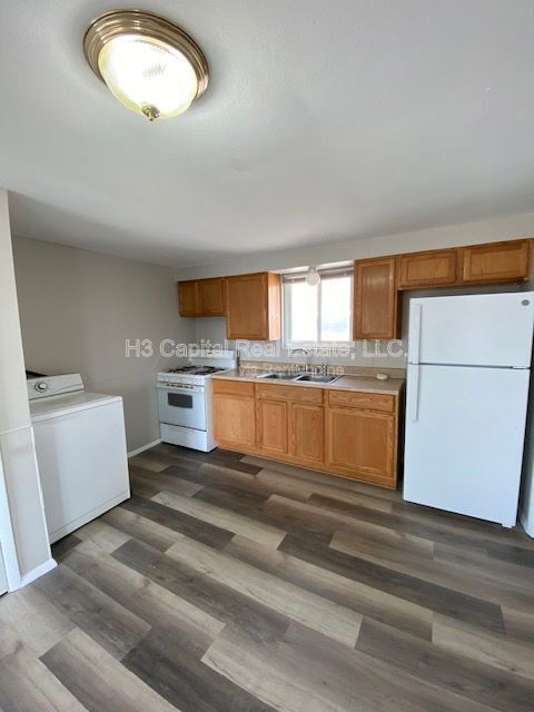 Foto del edificio - 140 Harnett Ave