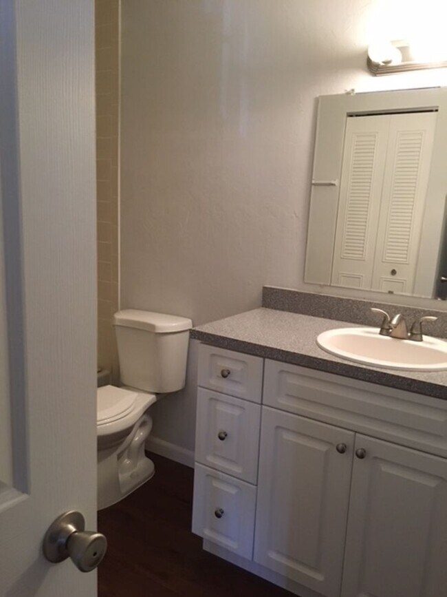 Interior Photo - The Pinnacle Estates