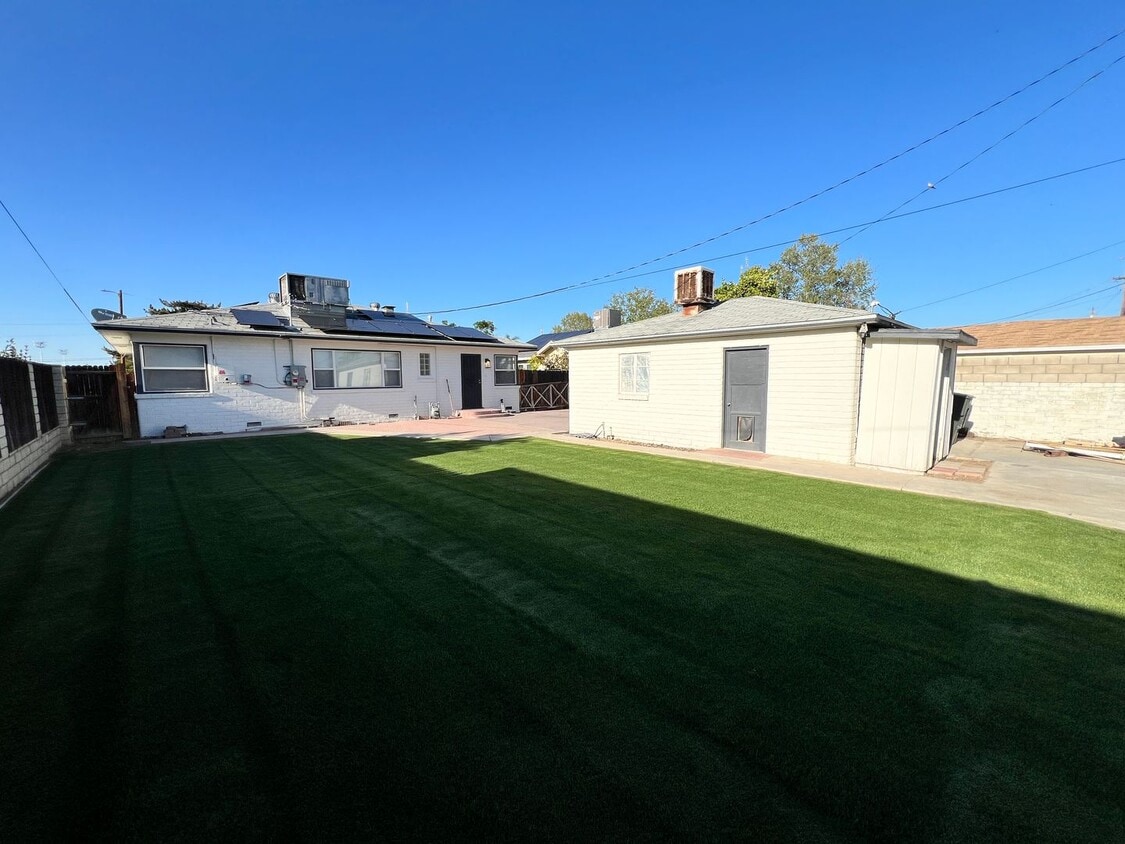 Foto del edificio - 3 Bd/ 2 Ba home including Solar