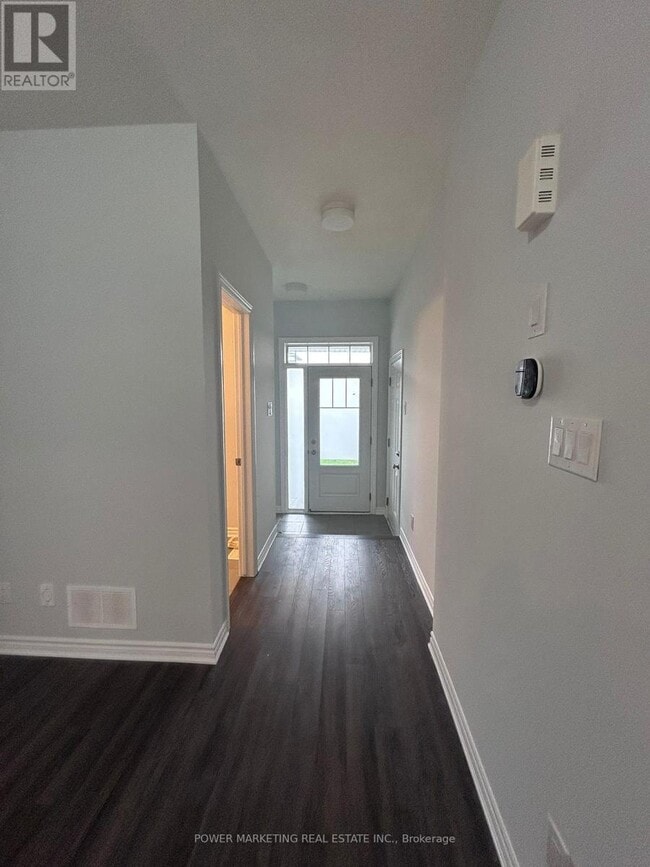 Building Photo - 671 Allied Mews