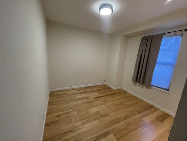 Foto del edificio - 2314 Amapola Dr
