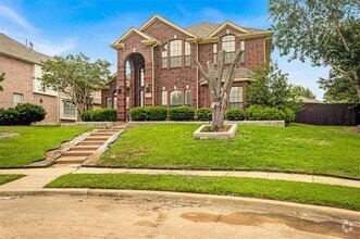 Building Photo - 3404 High Vista Dr