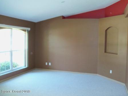 Building Photo - 860 Spring Oak Dr