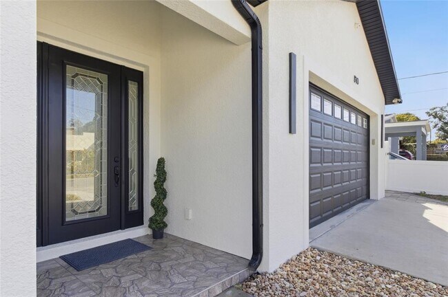 Foto del edificio - 810 W Whatley Pl