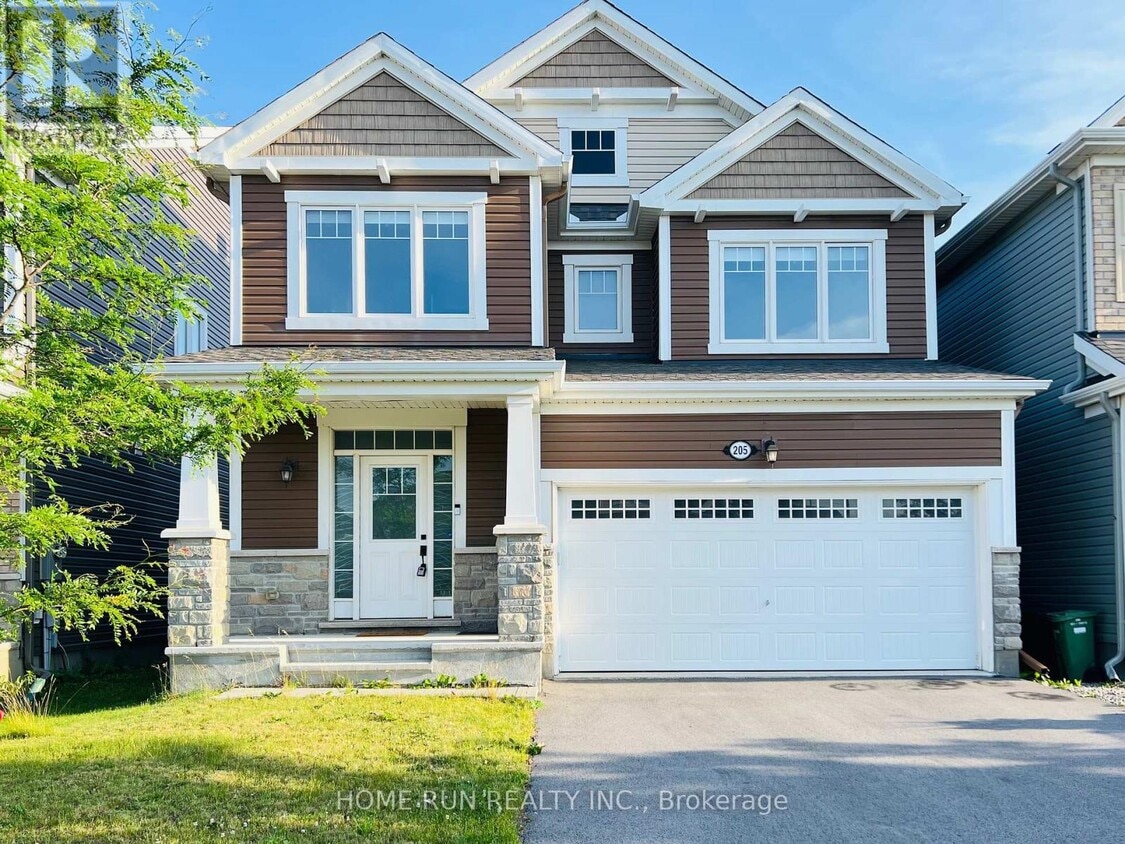 Photo principale - 205 Brassy Minnow Cres