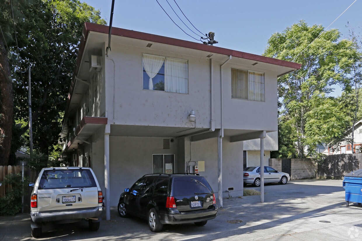 Foto del edificio - 2417 G St