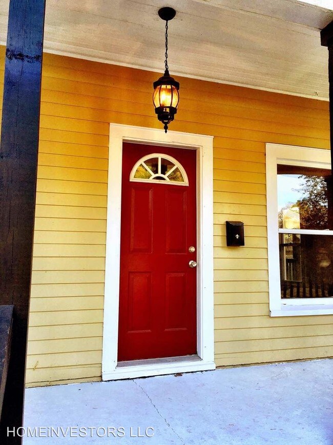 Building Photo - 3 br, 1 bath House - 763 Rice St