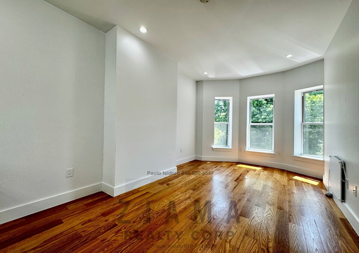 Foto principal - 595 Eastern Pkwy