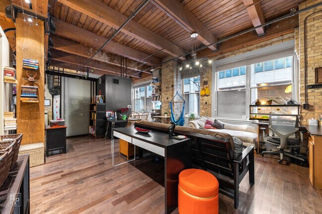 Foto del edificio - 540 N Lake Shore Dr