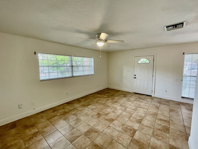 Building Photo - 3048 Unkaterri Ln