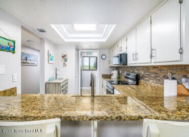 Foto del edificio - 8500 Ridgewood Ave