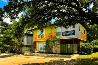 Building Photo - 2703 Swisher St