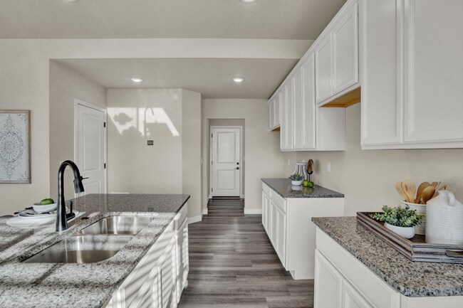 Building Photo - Beautiful New Home Close to Fort Carson an...