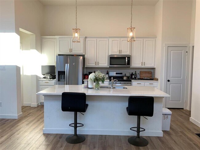 Foto del edificio - 2731 Garden Gate Ln