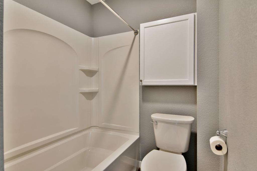 Foto principal - 210 W 5th Ave