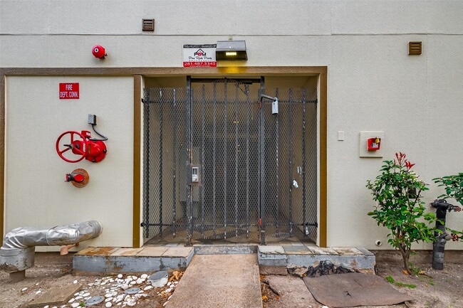 Foto del edificio - 1342 Rutland St