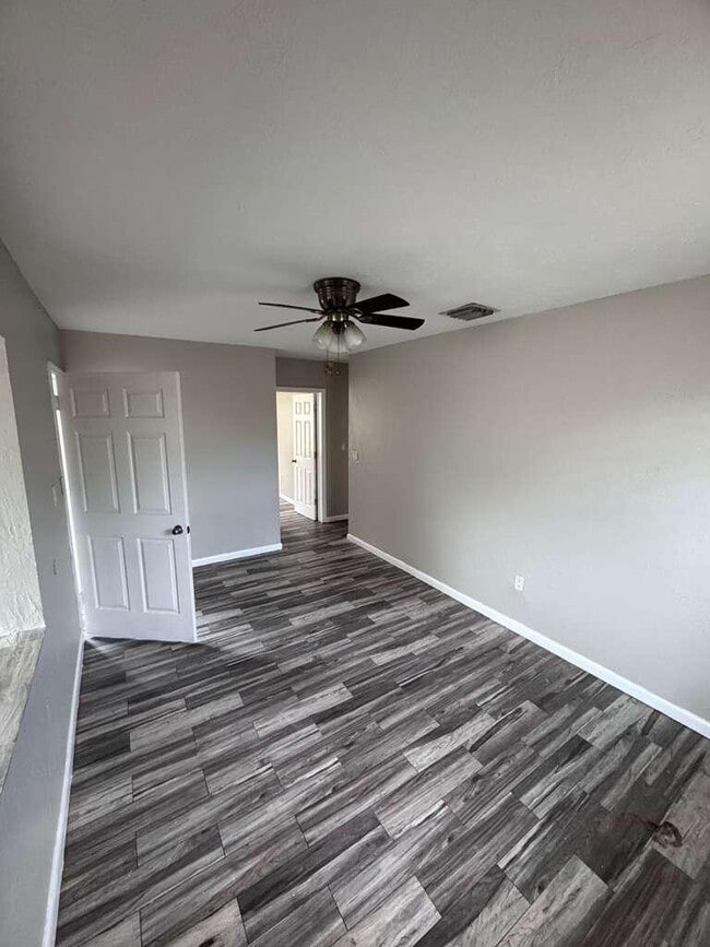 Building Photo - 3309 Avenue S