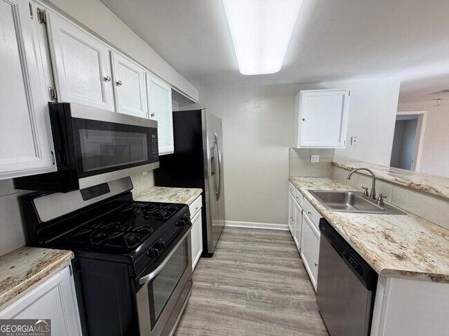 Building Photo - 4267 Parkview Ct