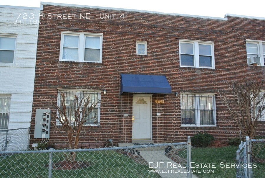 Primary Photo - 1723 H St NE