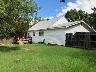 Building Photo - 1630 Cedar Crest Dr