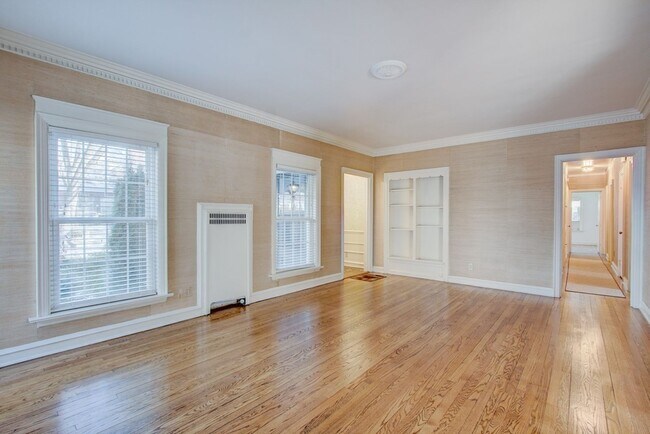 Foto del edificio - 2225 E Woodstock Pl