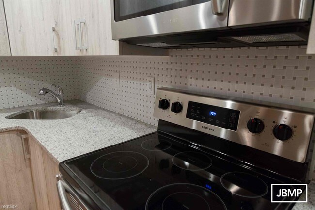 Foto del edificio - 2 br, 2 bath  - 2605 FEDERAL ST Unit F