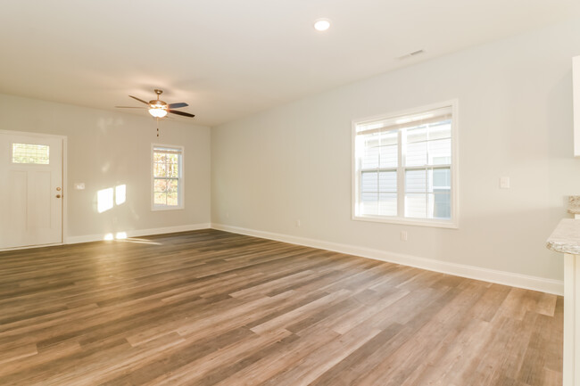 Building Photo - 195 Highlands Glen Dr, Shallotte, NC