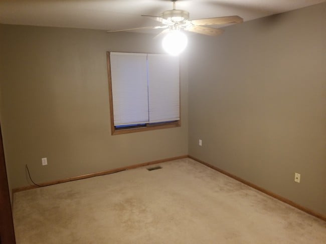 Bedroom - 1208 Koestner St