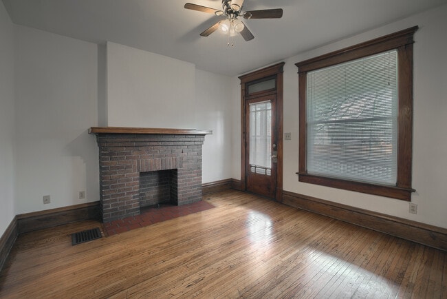 Building Photo - 2661 Indianola Ave