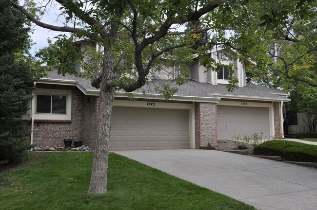 Building Photo - 1443 Briar Cir