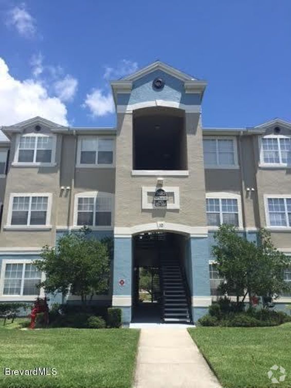 The Lakes at Viera East Condominiums Houses for Rent with High Ceilings