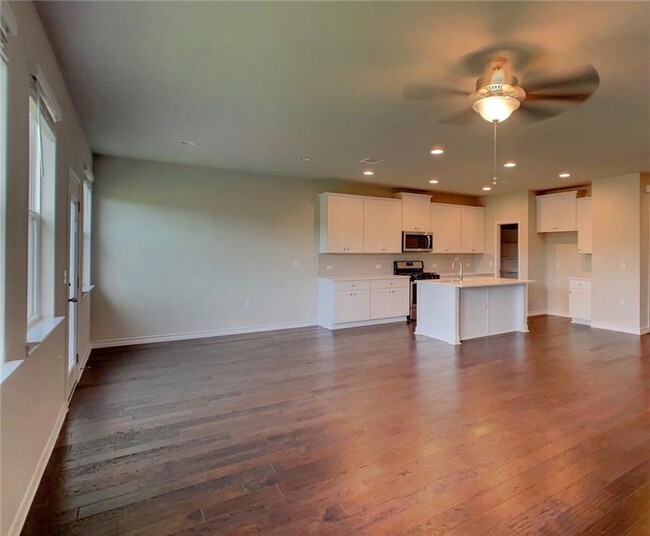 Building Photo - 12205 Coyote Call Way