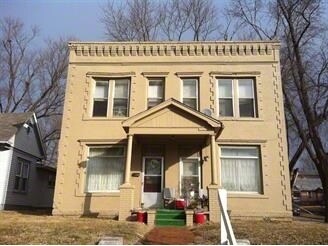 Primary Photo - 1325 Mitchell Ave
