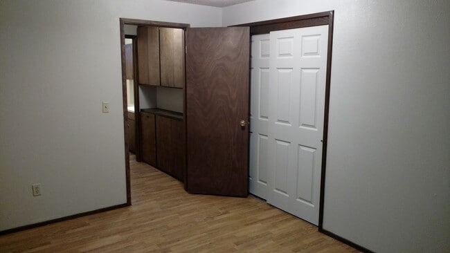 Foto del edificio - 309/311 Baker St Duplex