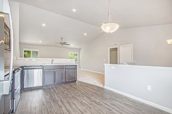 Building Photo - Beautiful 4 bedroom home for lease in Linden