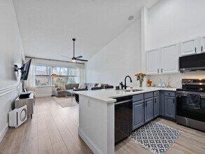 Building Photo - 279 E Coral Trace Cir