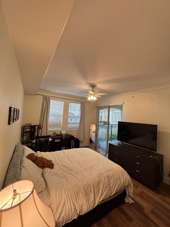 Foto del edificio - 4112 Renaissance Way