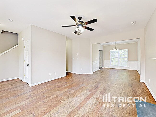 Foto del edificio - 8716 Rozumny Dr