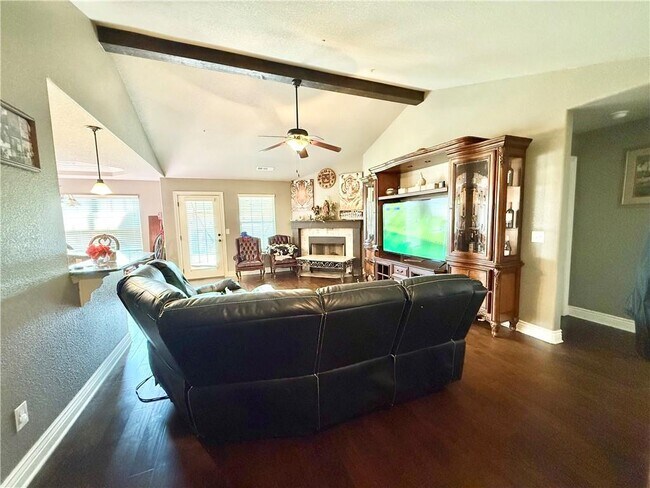 Building Photo - 1140 Willow Oak