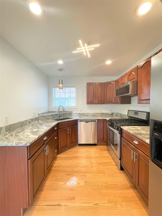 Photo - 28 Lambert St Townhome