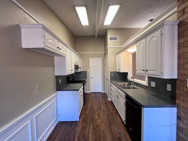 Foto del edificio - 5718 88th St