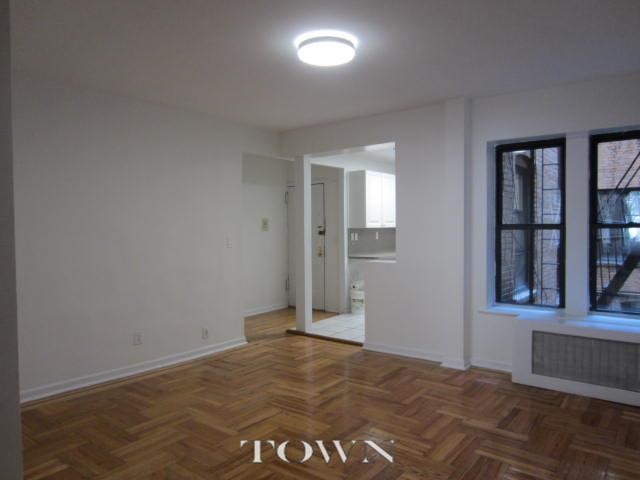 Building Photo - 332 E 84th St