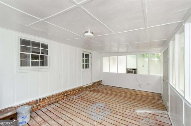 Foto del edificio - 2923 Bicentennial Dr SW
