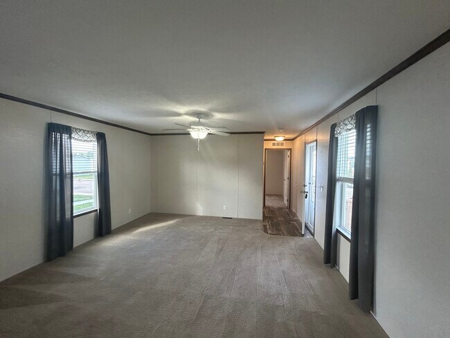 Building Photo - 156 Washington